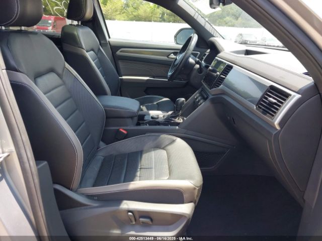2021 VOLKSWAGEN ATLAS CROSS SPORT 1V2FE2CA8MC235003 Photo 4
