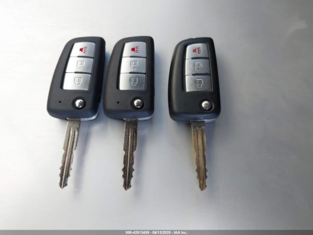 KNMAT2MTXHP549123 Nissan 2017