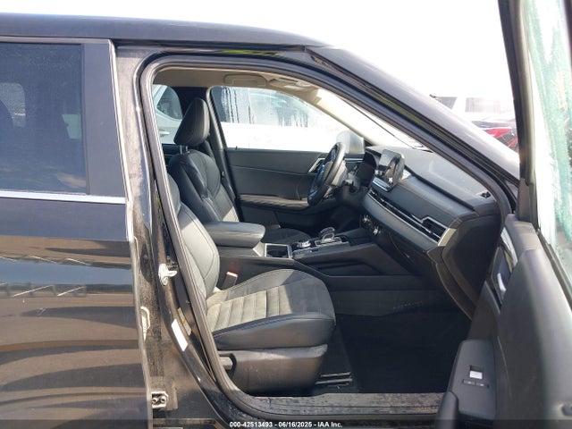 JA4J3UA83PZ053590 Mitsubishi Outlander