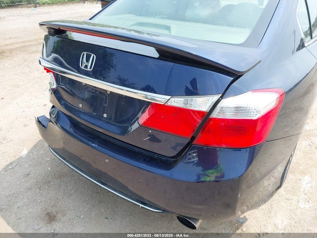 Honda k24w1 2014 1HGCR2F3XEA061875 Image 18