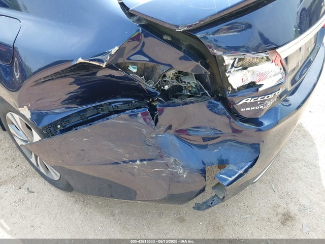 Honda k24w1 2014 1HGCR2F3XEA061875 Image 6