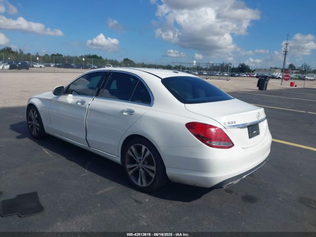 2015 MERCEDES-BENZ C 300 55SWF4JBXFU064488 Photo 2