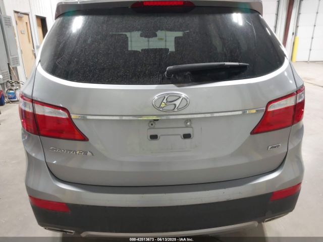 KM8SMDHF6GU147628 Hyundai Santa Fe Se