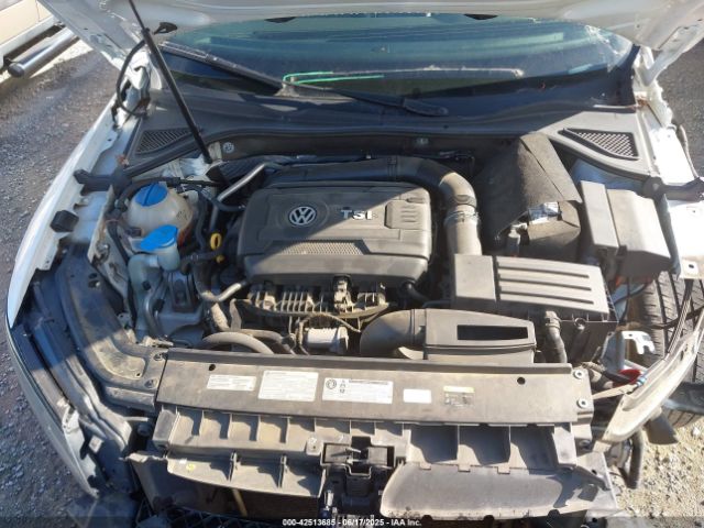 2017 VOLKSWAGEN PASSAT 1VWDT7A32HC005492 Photo 9
