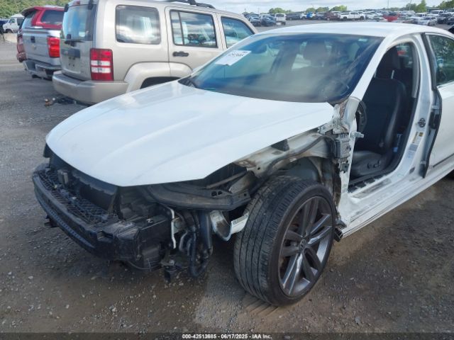 2017 VOLKSWAGEN PASSAT 1VWDT7A32HC005492 Photo 5