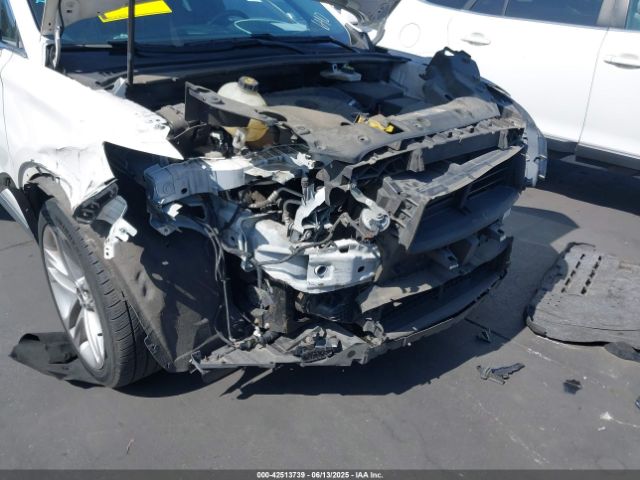 2019 LINCOLN MKC 5LMCJ3D97KUL44398 Photo 5