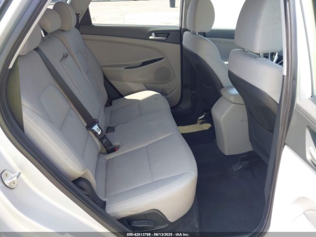 KM8J33A44KU850106 Hyundai Tucson Value