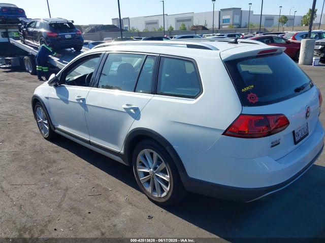3VWM17AU7HM526205 Volkswagen 1.8 tsi