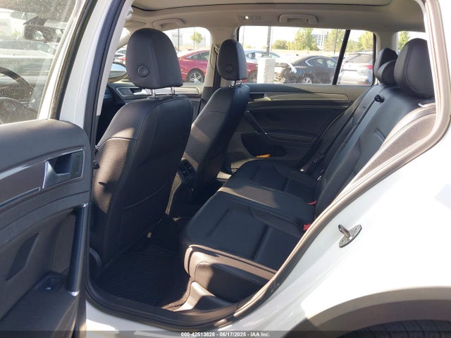 3VWM17AU7HM526205 Volkswagen 1.8 tsi