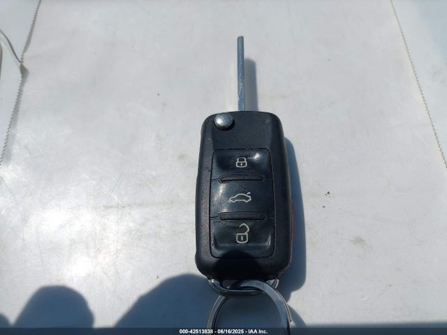 WVGBV7AX3HK043855 Volkswagen 2.0 tsi