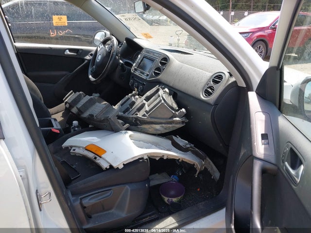WVGBV7AX3HK043855 Volkswagen 2.0 tsi