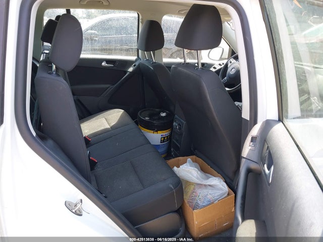 WVGBV7AX3HK043855 Volkswagen 2.0 tsi