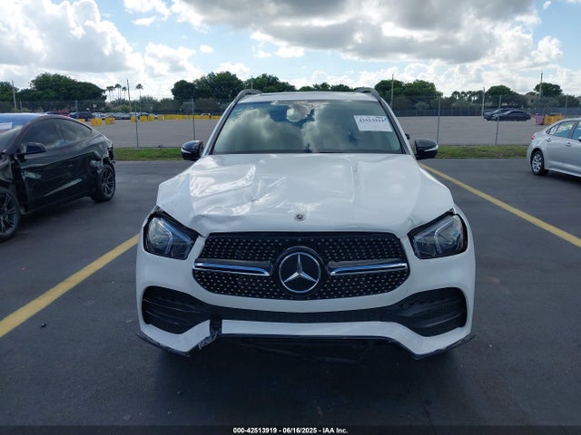 4JGFB5KB8PA943530 Mercedes-Benz m256