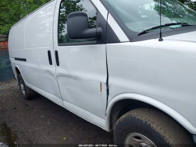 1GCWGBFP7P1254184 Chevrolet Express Cargo Van Work Van