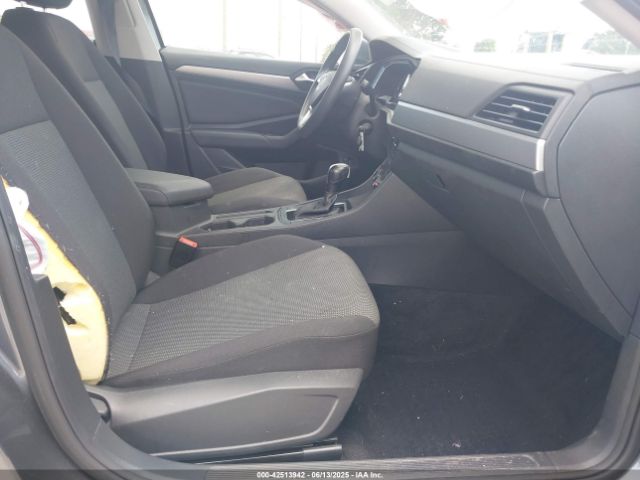 2021 VOLKSWAGEN JETTA 3VWC57BUXMM012972 Photo 4
