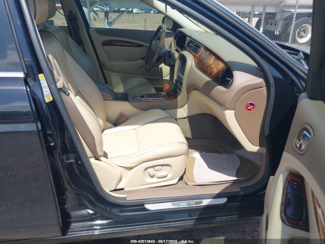 2008 JAGUAR S-TYPE SAJWA01AX8FN84416 Photo 4