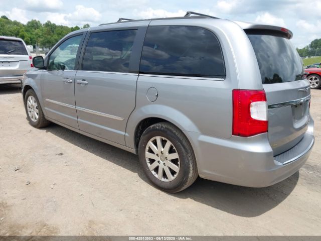 2016 CHRYSLER TOWN & COUNTRY 2C4RC1BG1GR173993 Photo 2