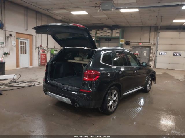 2021 BMW X3 5UXTY5C04M9G49382 Photo 3