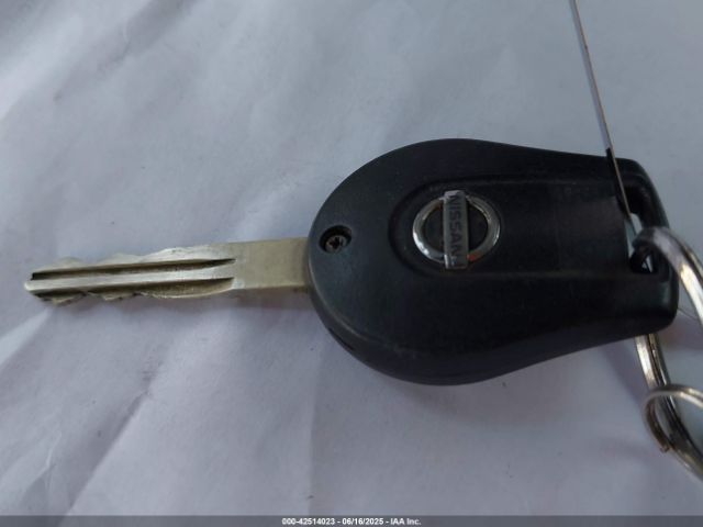 3N6CM0KN4HK715293 Nissan 2017