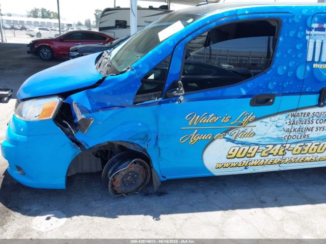 3N6CM0KN4HK715293 Nissan 2017