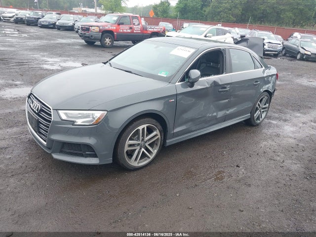 2018 AUDI A3 WAUJ8GFF0J1042405 Photo 1