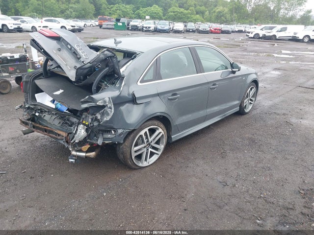 2018 AUDI A3 WAUJ8GFF0J1042405 Photo 3