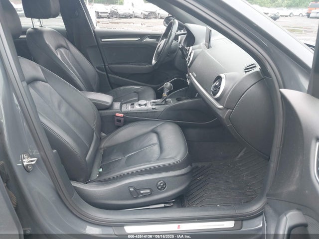 2018 AUDI A3 WAUJ8GFF0J1042405 Photo 4