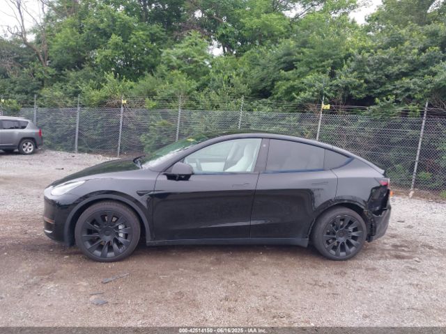 5YJYGDEE9MF202305 Tesla Model Y