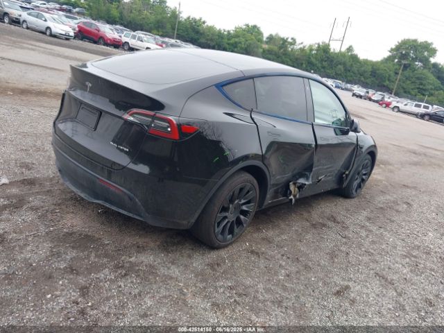 5YJYGDEE9MF202305 Tesla Model Y