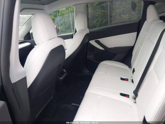 5YJYGDEE9MF202305 Tesla Model Y