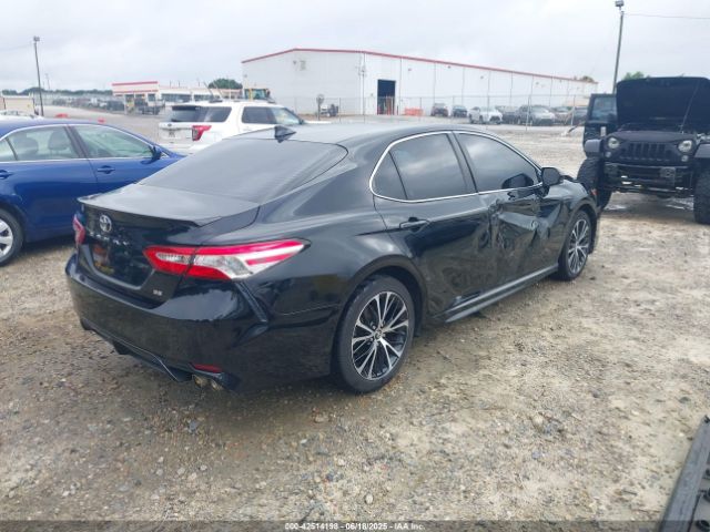 2020 TOYOTA CAMRY 4T1G11AKXLU916114 Photo 3