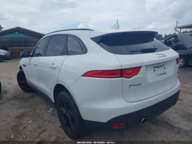 2017 JAGUAR F-PACE SADCK2BV6HA068843 Photo 2