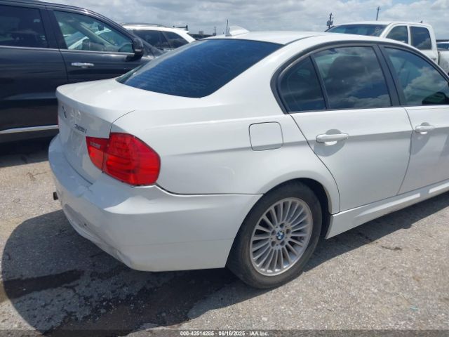 2011 BMW 328I WBAPH7G58BNN07149 Photo 3