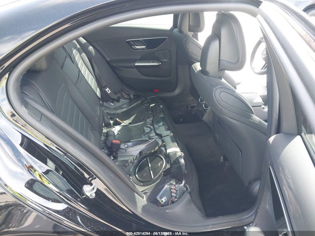 W1KAF8HB0RR159543 Mercedes-Benz m139