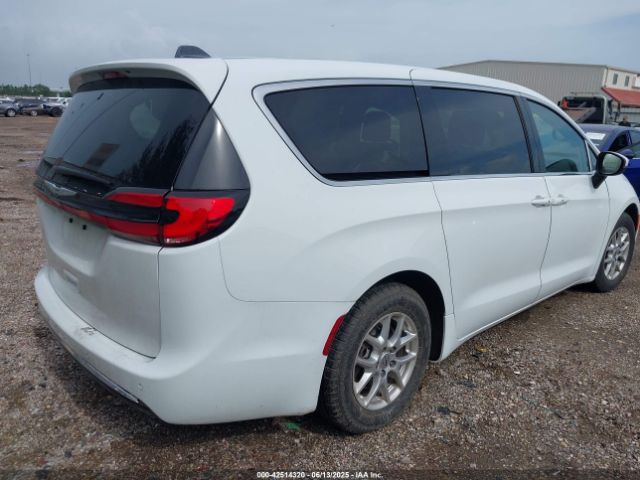 2023 CHRYSLER PACIFICA 2C4RC1BG8PR623851 Photo 3