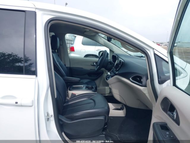 2023 CHRYSLER PACIFICA 2C4RC1BG8PR623851 Photo 4