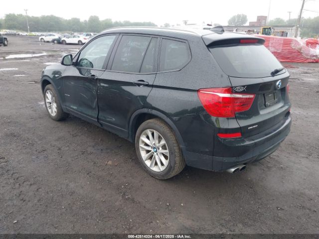 2016 BMW X3 5UXWX9C55G0D81096 Photo 2