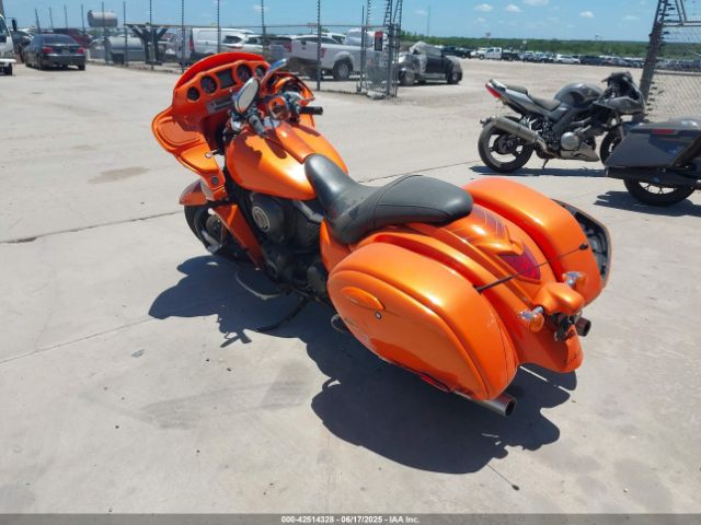 2019 KAWASAKI VN1700 JKBVNRK14KA016349 Photo 2