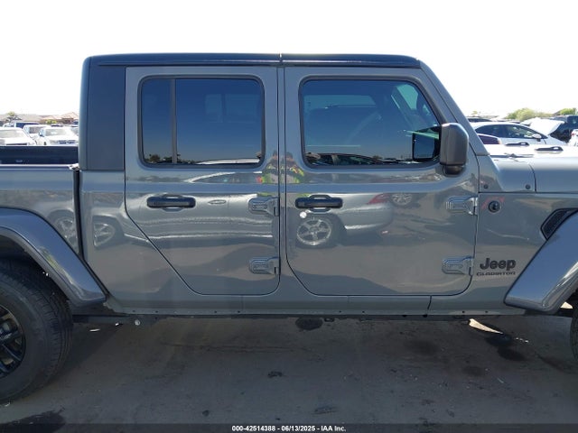 1C6HJTAG5NL132990 Jeep 2022