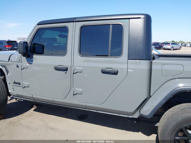 1C6HJTAG5NL132990 Jeep 2022