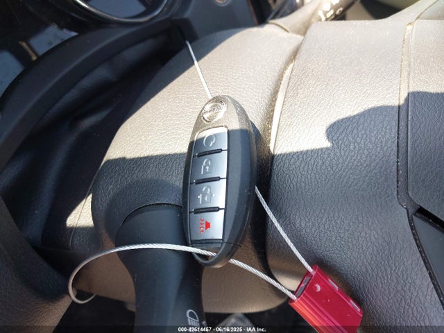 5N1AT2MTXHC860604 Nissan 2017