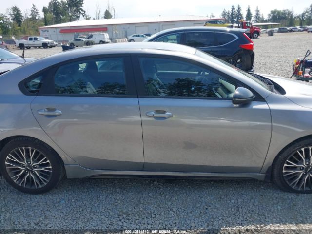 3KPF54AD2PE538379 KIA mpi nu