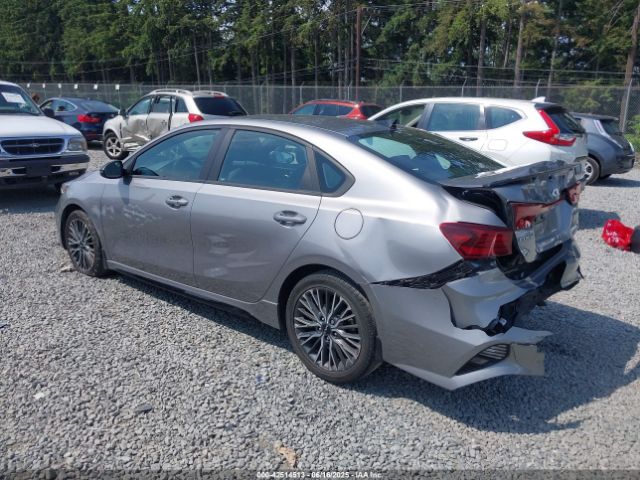 3KPF54AD2PE538379 KIA mpi nu