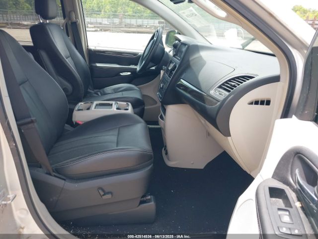 2011 CHRYSLER TOWN & COUNTRY 2A4RR8DG9BR655859 Photo 4