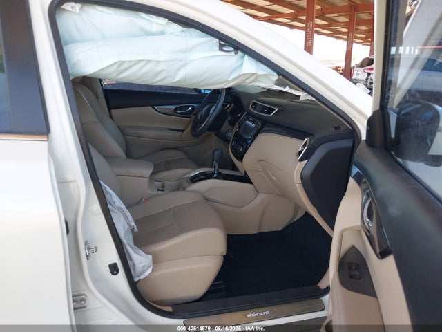 5N1AT2MTXGC749064 Nissan 2016