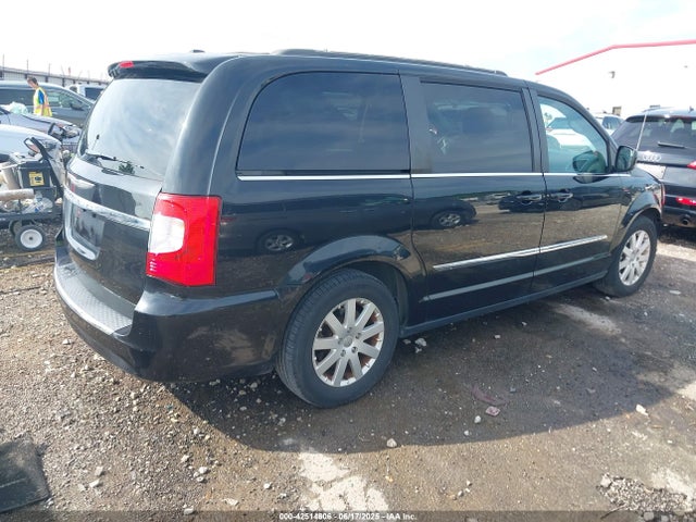 2C4RC1BG1GR289713 Chrysler Town and Country