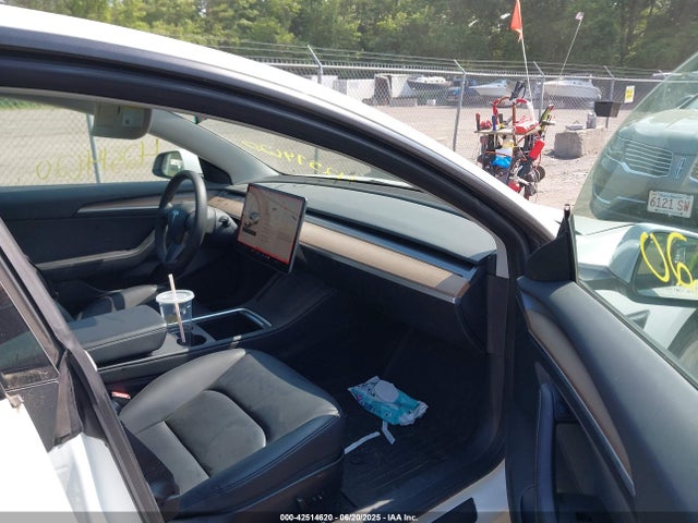 2023 TESLA MODEL 3 5YJ3E1EA2PF484335 Photo 4