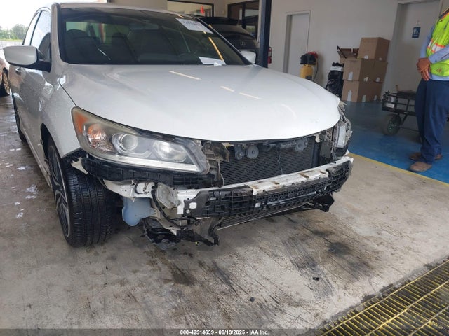 1HGCR2F56HA143320 Honda k24w1