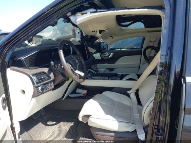 2021 LINCOLN NAVIGATOR 5LMJJ2TT4MEL07224 Photo 4