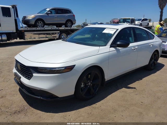 Honda lfc5 2023 1HGCY2F7XPA007730 Image 2